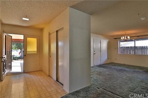 531 Bond St, Redlands, CA 92373 photo 4