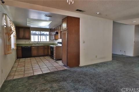 531 Bond St, Redlands, CA 92373 photo 6