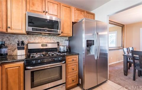 1110 Fallbrook Ave, Redlands, CA 92373 photo 8