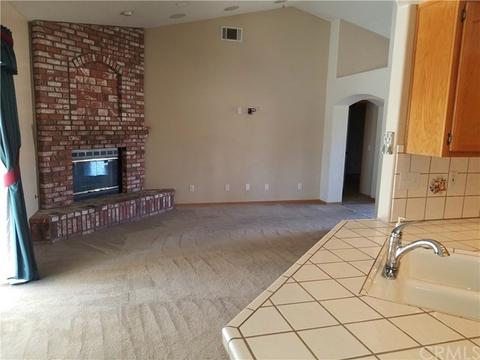 12690 Sorrel Dr, Apple Valley, CA 92308 photo 4
