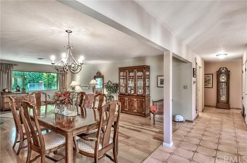 621 Center Crest Dr, Redlands, CA 92373 photo 6