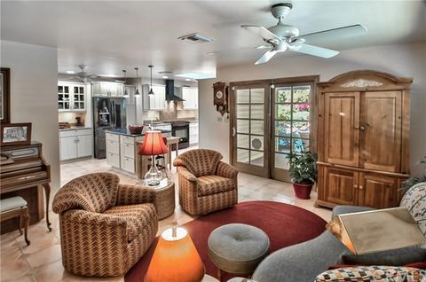 621 Center Crest Dr, Redlands, CA 92373 photo 14