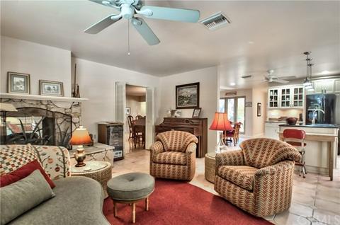 621 Center Crest Dr, Redlands, CA 92373 photo 13