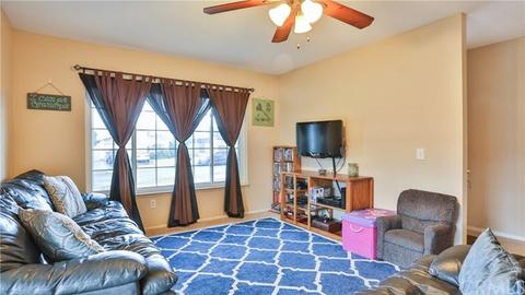 2351 Bonita Dr, Highland, CA 92346 photo 4