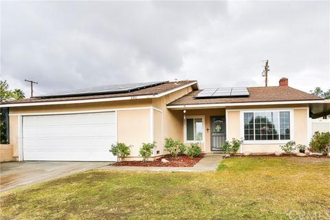 2351 Bonita Dr, Highland, CA 92346 photo 1