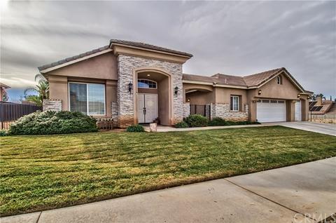 35593 Lynfall St, Yucaipa, CA 92399 photo 2