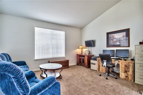 35593 Lynfall St, Yucaipa, CA 92399 photo 4