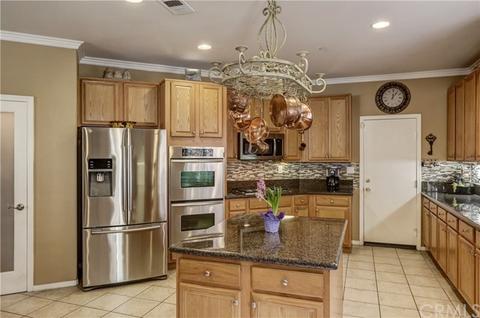 1975 Castlegate Ln, Redlands, CA 92374 photo 19