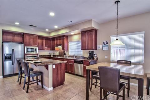 31227 Capistrano Ln, Mentone, CA 92359 photo 8