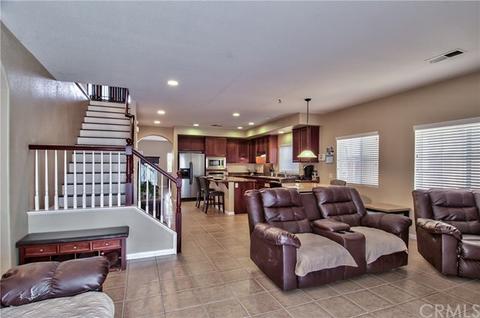 31227 Capistrano Ln, Mentone, CA 92359 photo 10
