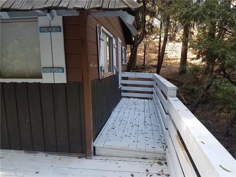 742 Ashlar Dr, Crestline, CA 92325 photo 4