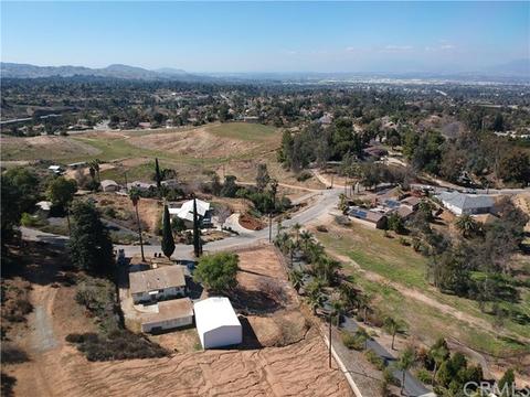 951 S Wabash Ave, Redlands, CA 92374 photo 6
