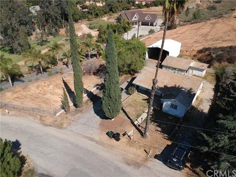 951 S Wabash Ave, Redlands, CA 92374 photo 4