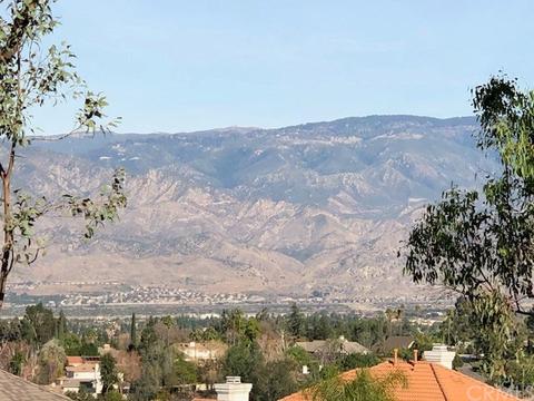 621 E Sunset Dr N, Redlands, CA 92373 photo 2