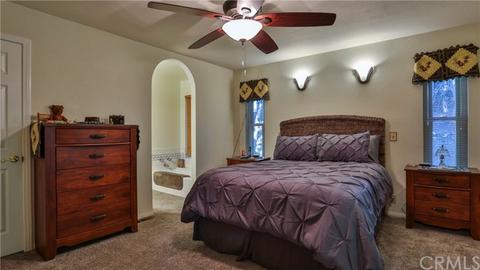 495 Wylerhorn Dr, Crestline, CA 92325 photo 17