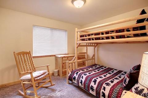 421 Catalina Rd, Big Bear Lake, CA 92315 photo 25