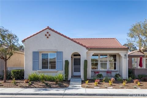 237 White Sands St, Beaumont, CA 92223 photo 2