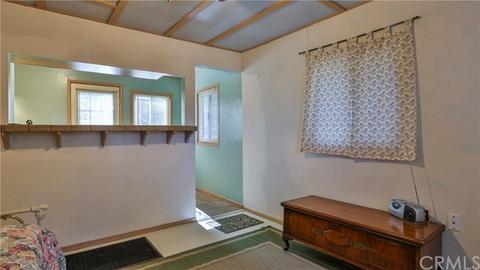 22819 Waters Dr, Crestline, CA 92325 photo 5