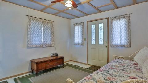 22819 Waters Dr, Crestline, CA 92325 photo 2