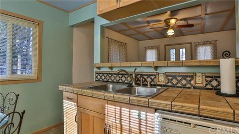 22819 Waters Dr, Crestline, CA 92325 photo 11