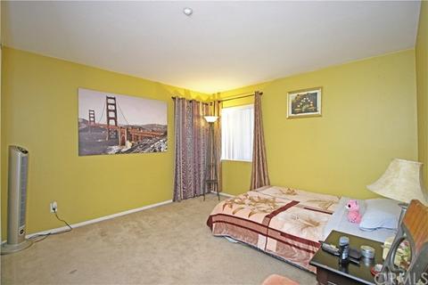 7537 Lime Ave, Fontana, CA 92336 photo 32