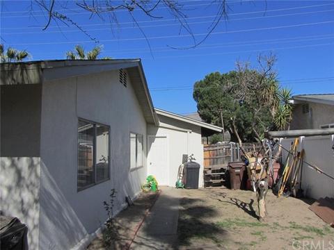 27175 Cypress St, Highland, CA 92346 photo 17