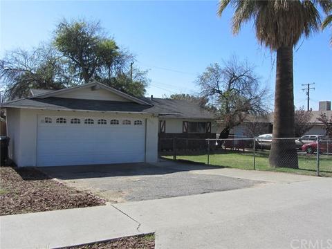 27175 Cypress St, Highland, CA 92346 photo 2