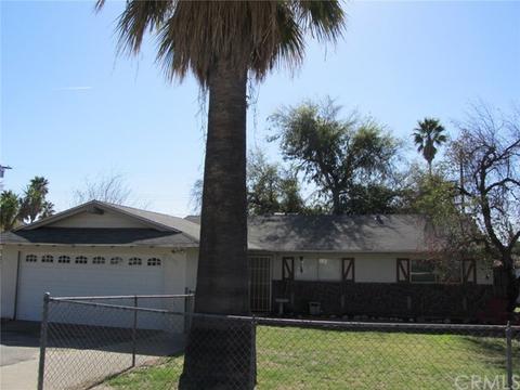 27175 Cypress St, Highland, CA 92346 photo 4