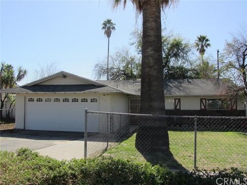 27175 Cypress St, Highland, CA 92346 photo 1