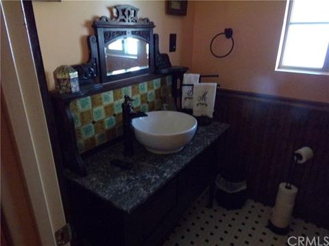 22747 Waters Dr, Crestline, CA 92325 photo 27
