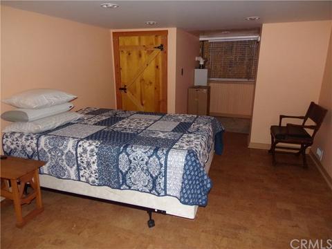 22747 Waters Dr, Crestline, CA 92325 photo 20