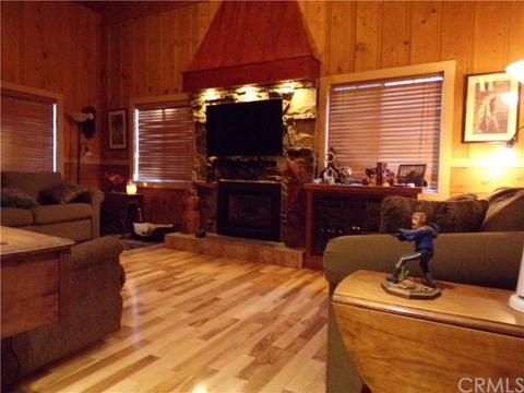 22747 Waters Dr, Crestline, CA 92325 photo 11