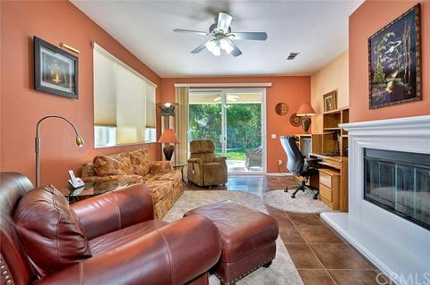 995 Blackhawk Dr, Beaumont, CA 92223 photo 13