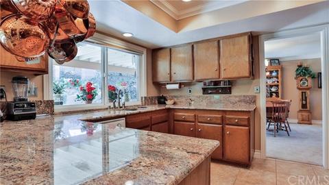 101 Chisholm, Redlands, CA 92373 photo 11