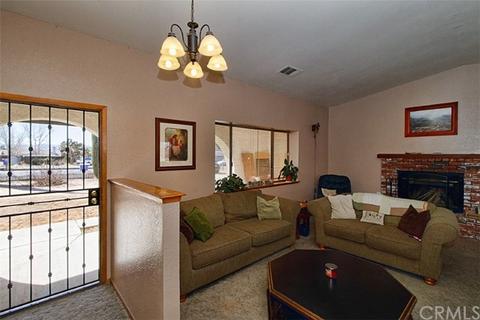 22638 South Rd, Apple Valley, CA 92307 photo 5