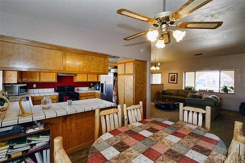 22638 South Rd, Apple Valley, CA 92307 photo 11