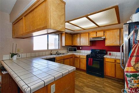 22638 South Rd, Apple Valley, CA 92307 photo 10