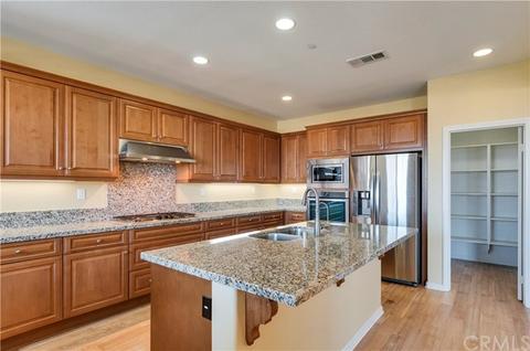 3237 Vista Pointe, Riverside, CA 92503 photo 8