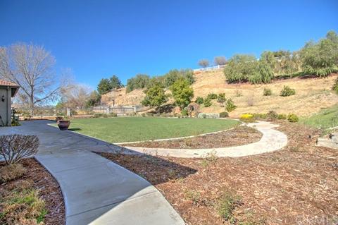 800 Creekside Dr, Redlands, CA 92373 photo 33