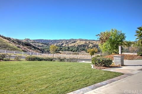 800 Creekside Dr, Redlands, CA 92373 photo 4