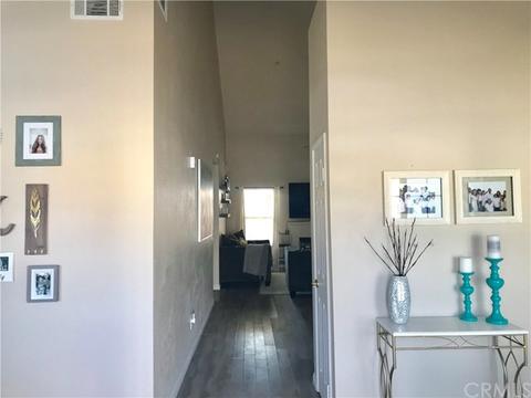 27675 7th St, Highland, CA 92346 photo 2