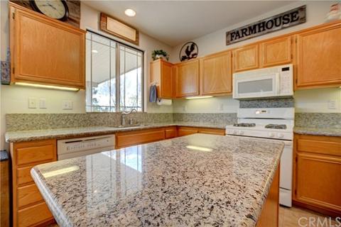 33085 Eagle Point Dr, Yucaipa, CA 92399 photo 10