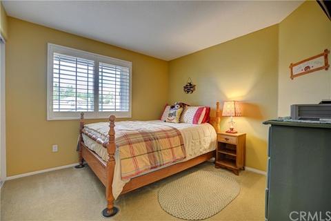 33085 Eagle Point Dr, Yucaipa, CA 92399 photo 18