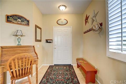 33085 Eagle Point Dr, Yucaipa, CA 92399 photo 4