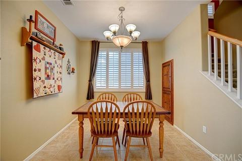 33085 Eagle Point Dr, Yucaipa, CA 92399 photo 12