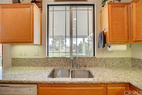 33085 Eagle Point Dr, Yucaipa, CA 92399 photo 11