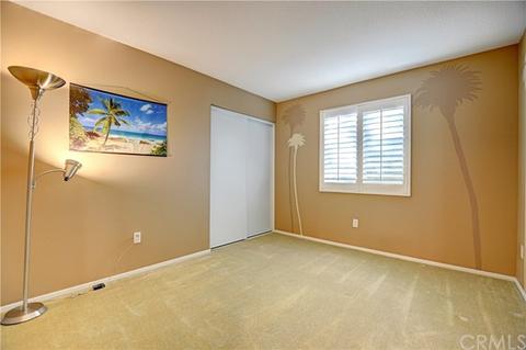 33085 Eagle Point Dr, Yucaipa, CA 92399 photo 21