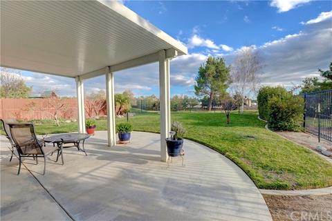 33085 Eagle Point Dr, Yucaipa, CA 92399 photo 31