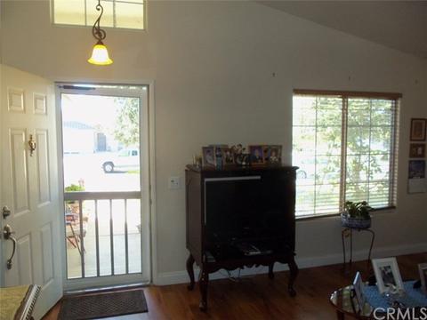 1314 Plumwood Ln, Mentone, CA 92359 photo 4