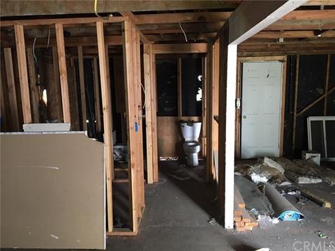 337 N Clifford Ave, Rialto, CA 92376 photo 4